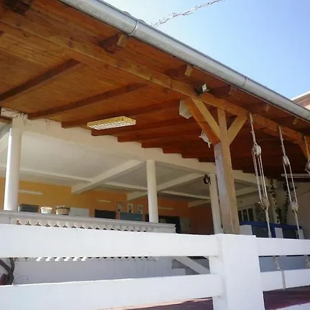 Apartmentsin With Air Condition, Wifi 4650-1 -2 Pasman