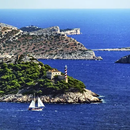 Apartmentsin With Air Condition, Wifi 4650-1 -2