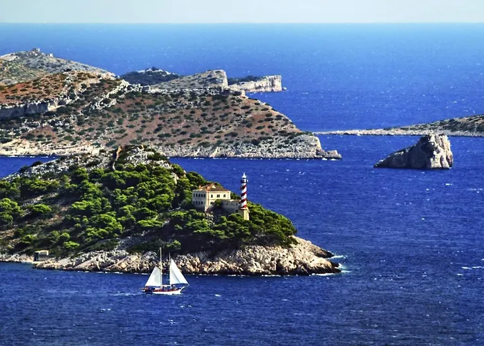 Apartmentsin With Air Condition, Wifi 4650-1 -2