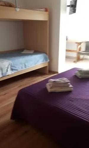 Apartmentsin With Air Condition, Wifi 4650-1 -2 דירה