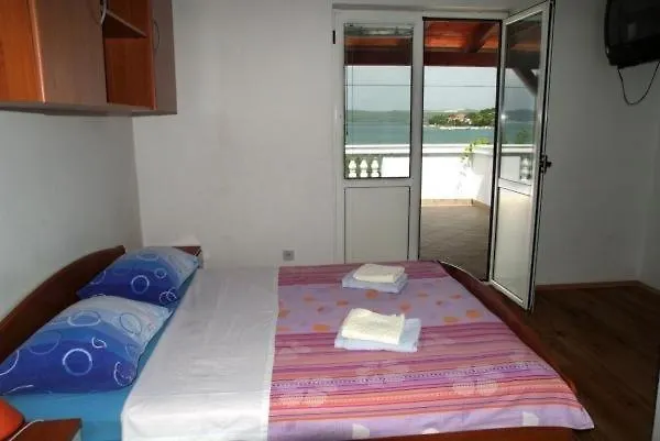 Apartmentsin With Air Condition, Wifi 4650-1 -2 דירה