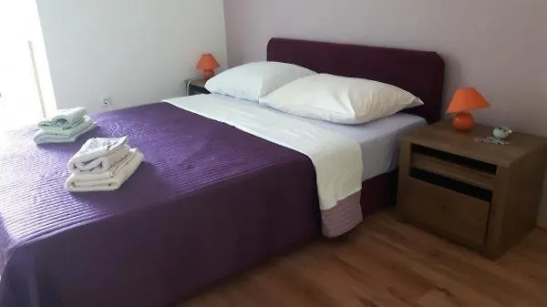 Apartmentsin With Air Condition, Wifi 4650-1 -2 דירה